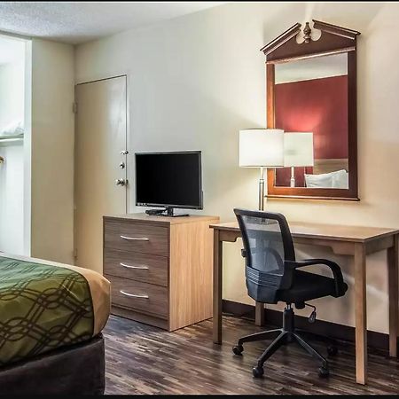 Econo Lodge פורט פיין מראה חיצוני תמונה