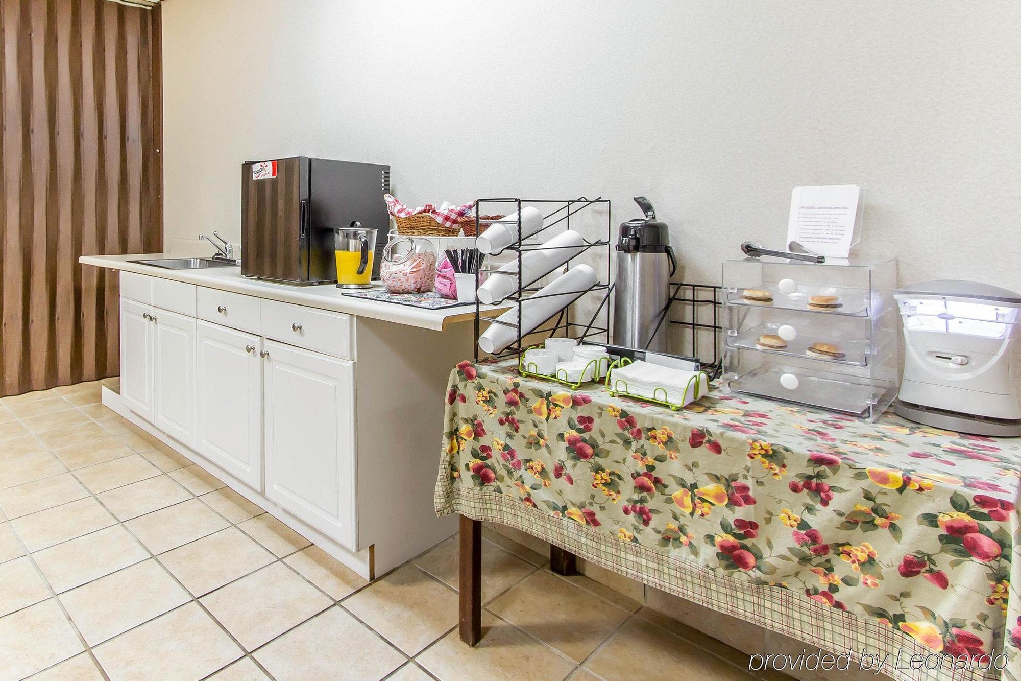 Econo Lodge פורט פיין מראה חיצוני תמונה