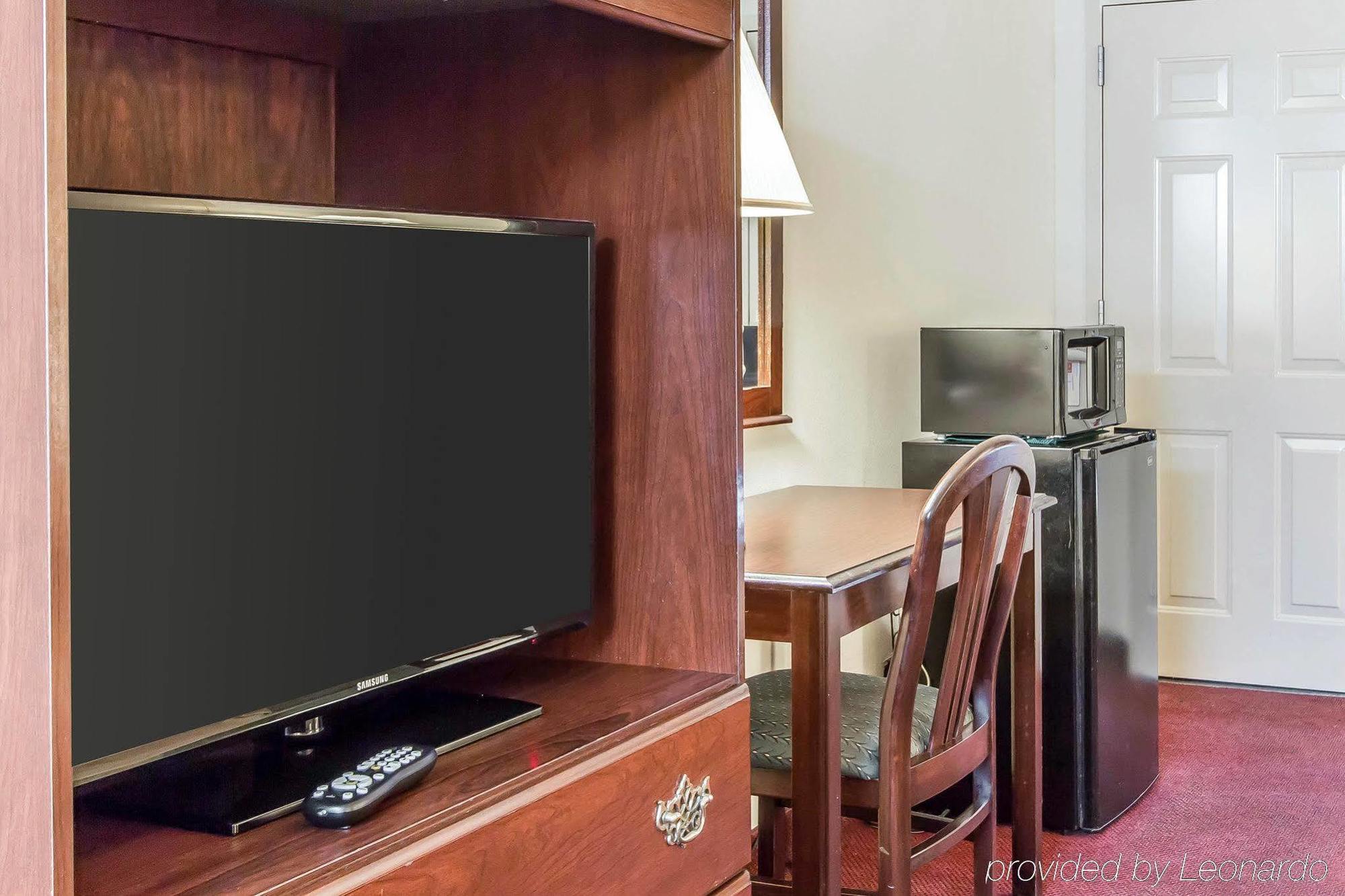 Econo Lodge פורט פיין מראה חיצוני תמונה