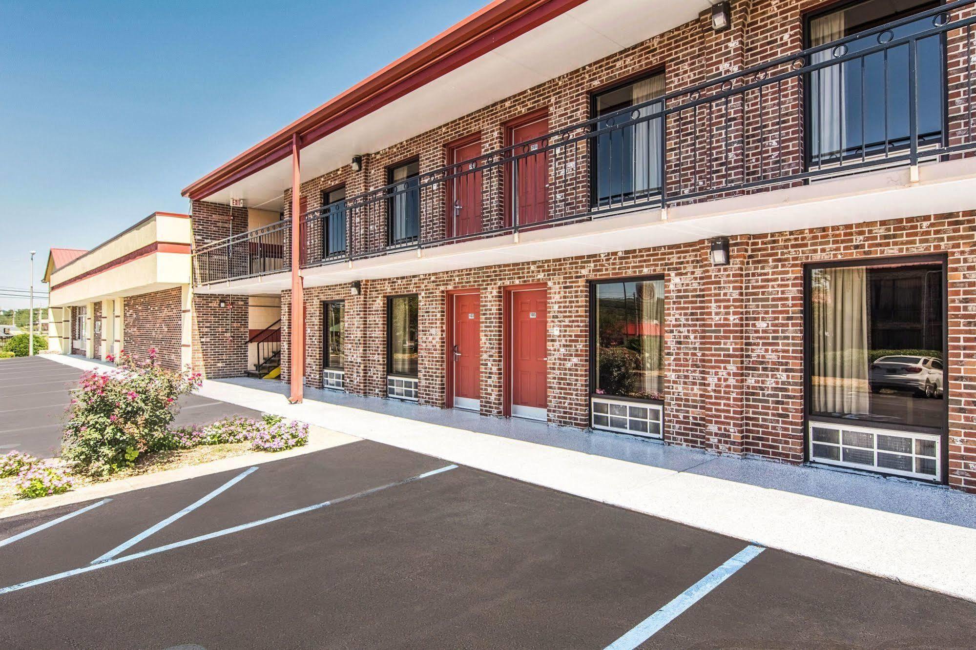Econo Lodge פורט פיין מראה חיצוני תמונה