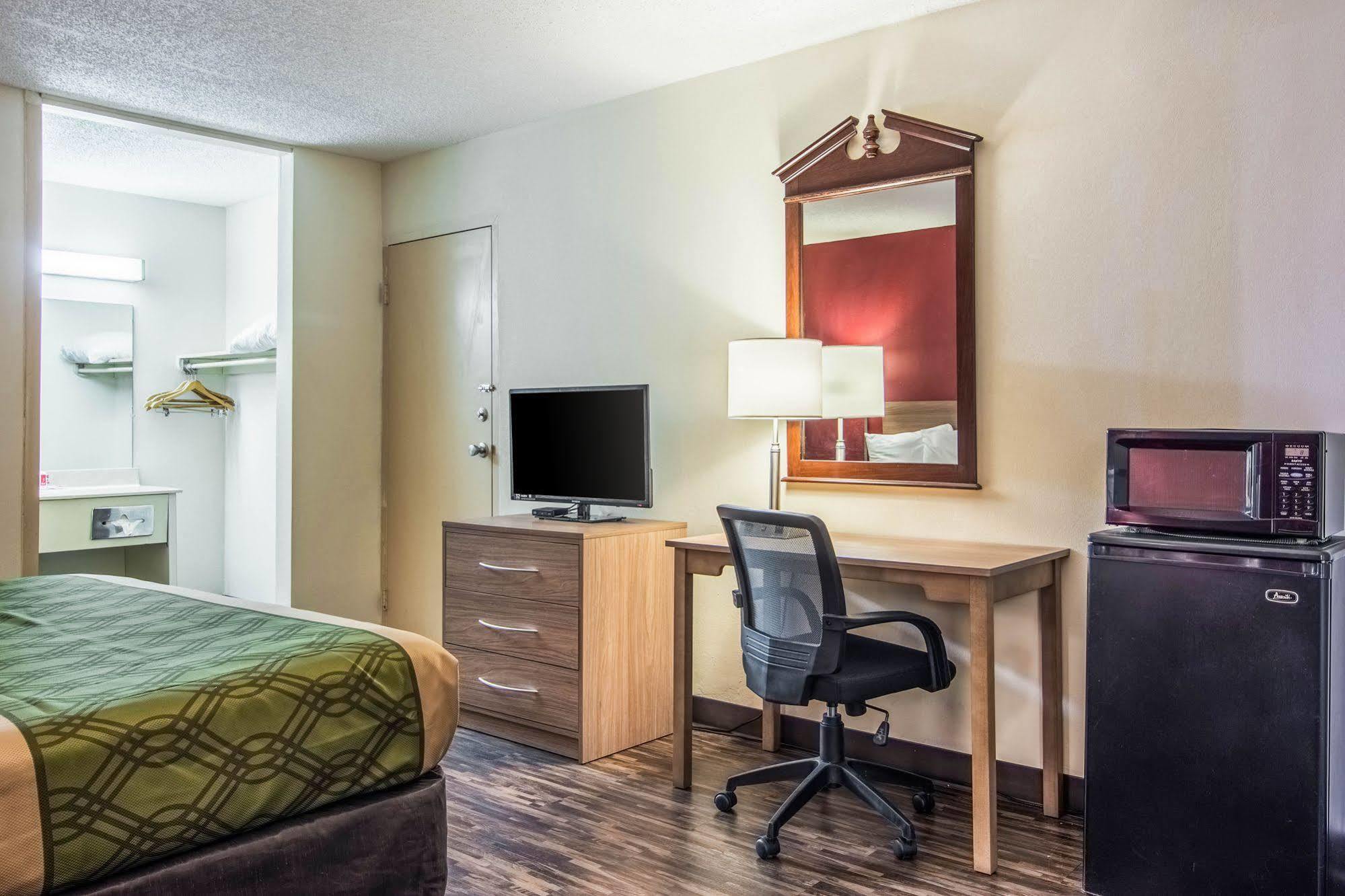 Econo Lodge פורט פיין מראה חיצוני תמונה