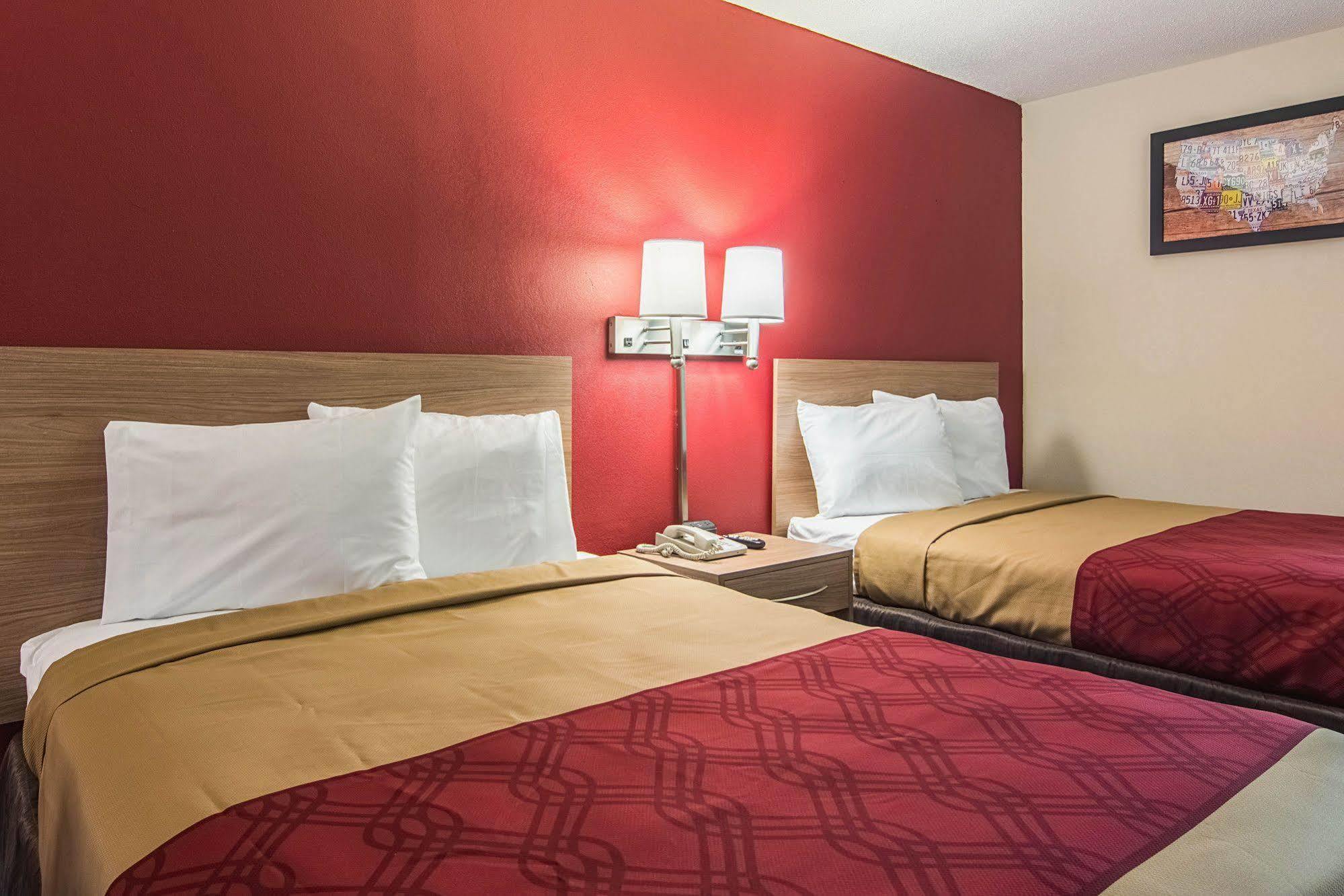 Econo Lodge פורט פיין מראה חיצוני תמונה
